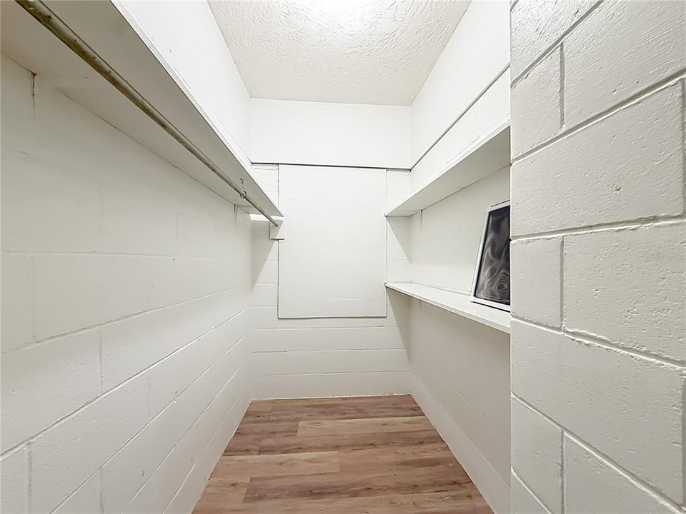 For Sale: $465,000 (3 beds, 2 baths, 1504 Square Feet)