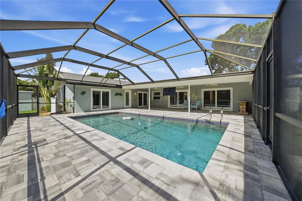 For Rent: $4,100 (3 beds, 2 baths, 2250 Square Feet)