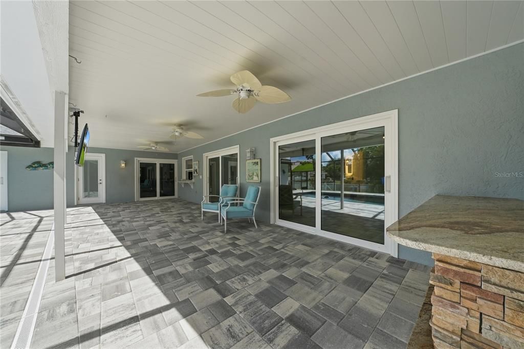 For Rent: $4,100 (3 beds, 2 baths, 2250 Square Feet)