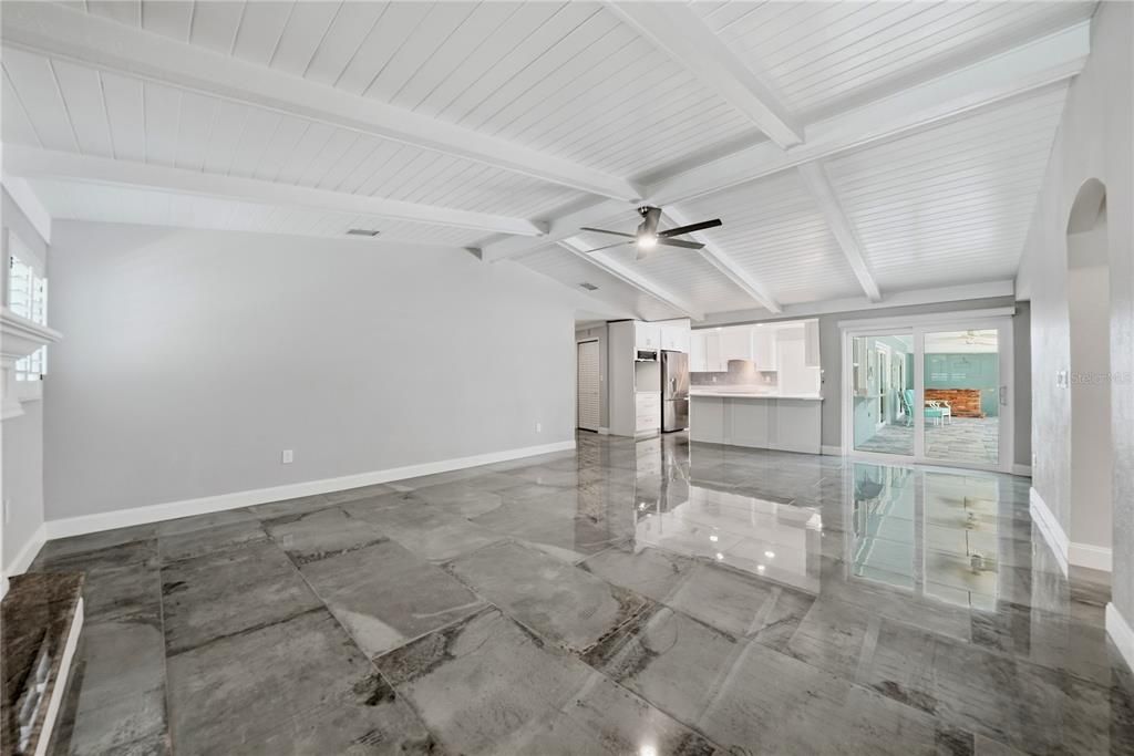 For Rent: $4,100 (3 beds, 2 baths, 2250 Square Feet)