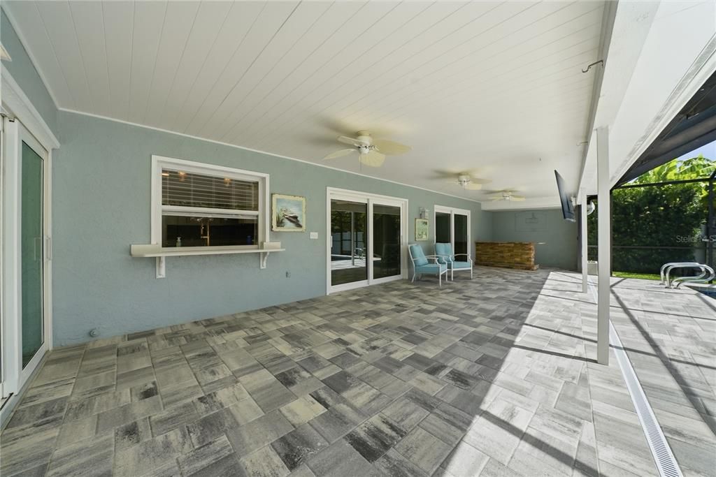 For Rent: $4,100 (3 beds, 2 baths, 2250 Square Feet)