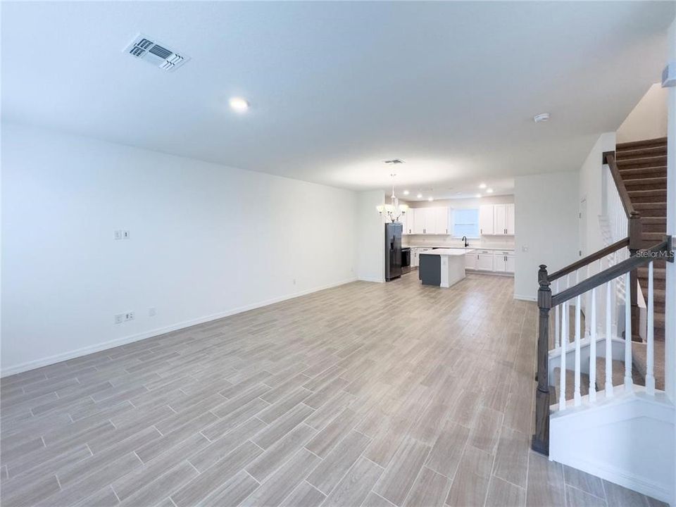 For Rent: $2,350 (3 beds, 2 baths, 1750 Square Feet)