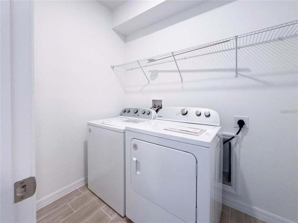 For Rent: $2,350 (3 beds, 2 baths, 1750 Square Feet)