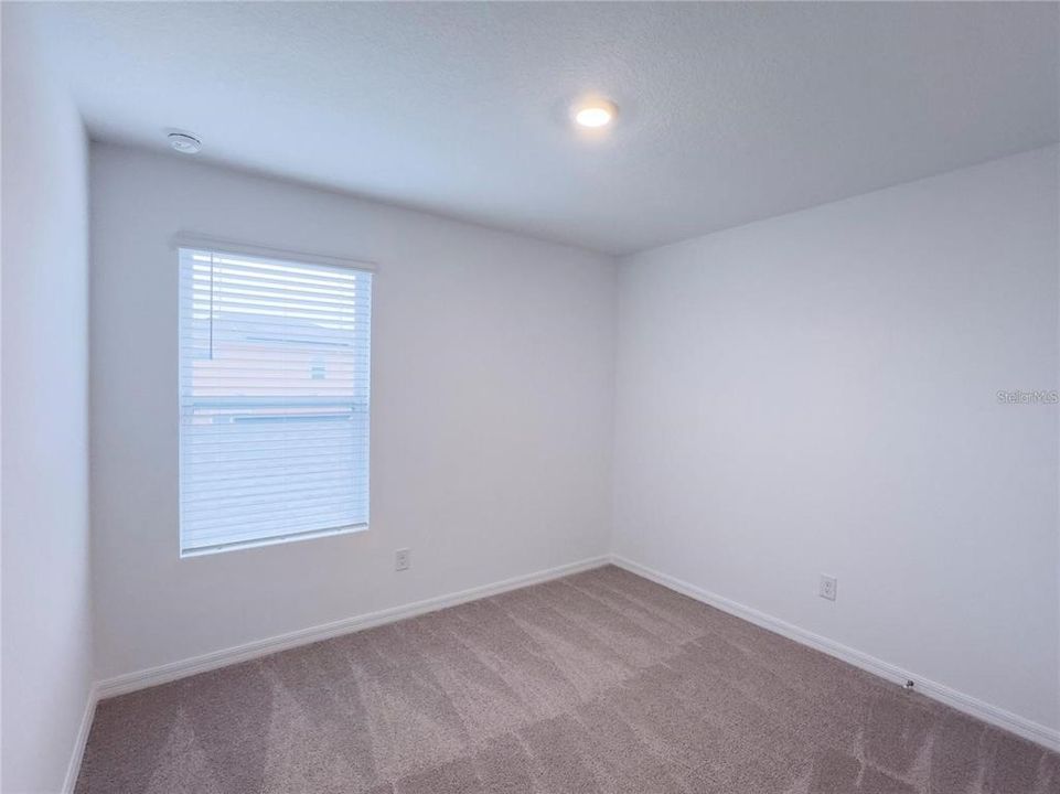 For Rent: $2,350 (3 beds, 2 baths, 1750 Square Feet)