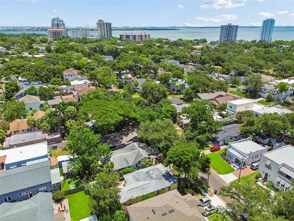 For Sale: $899,900 (3 beds, 2 baths, 1717 Square Feet)