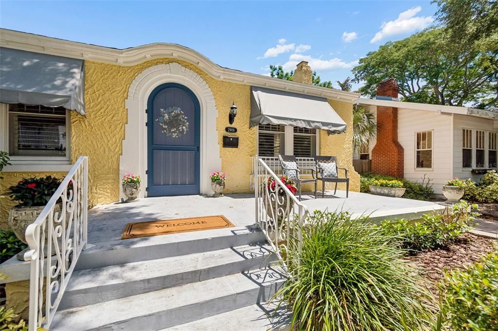 For Sale: $899,900 (3 beds, 2 baths, 1717 Square Feet)