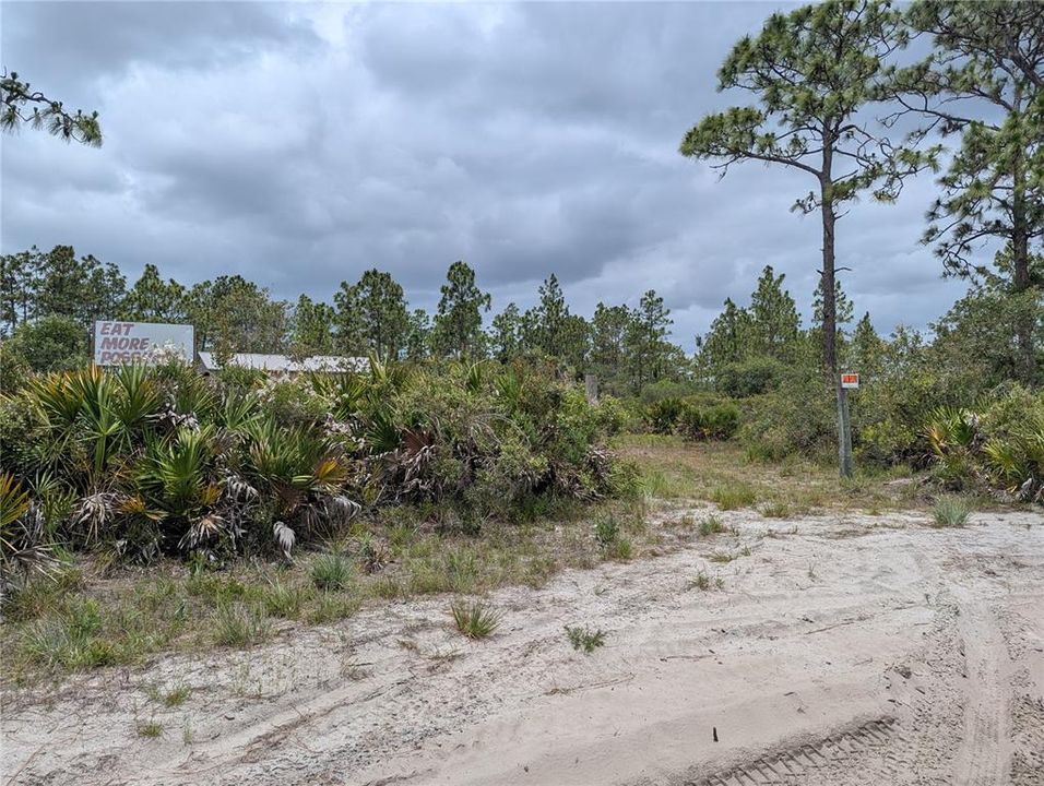 На продажу: $69,900 (2.48 acres)