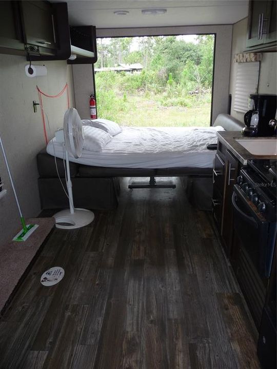 На продажу: $69,900 (2.48 acres)