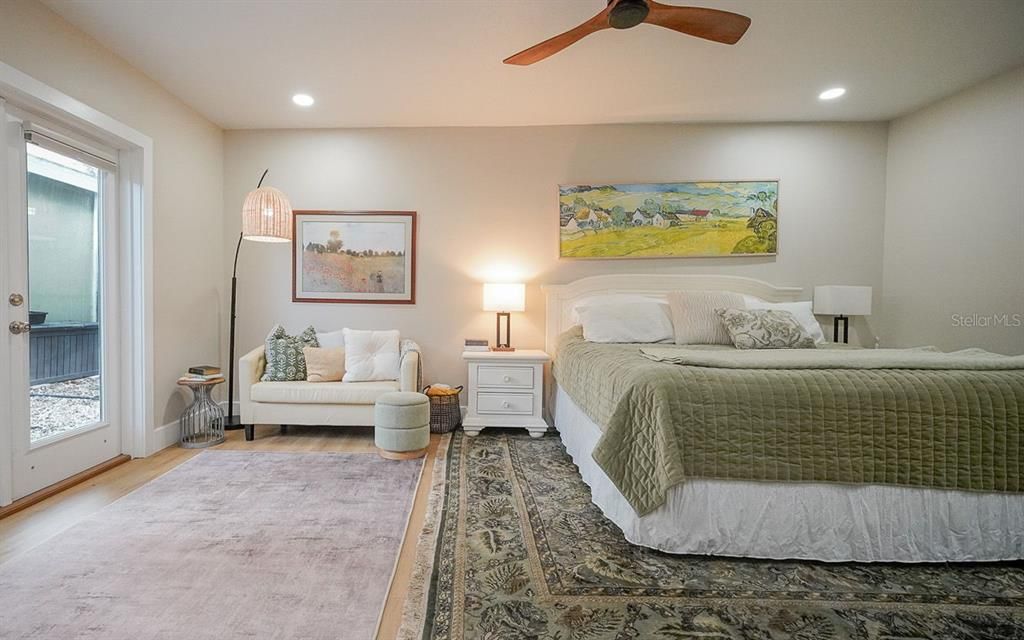 En Venta: $670,000 (4 camas, 2 baños, 1913 Pies cuadrados)