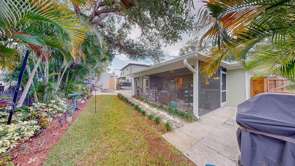 En Venta: $670,000 (4 camas, 2 baños, 1913 Pies cuadrados)