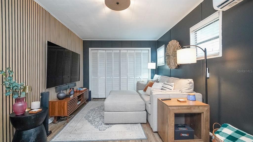 En Venta: $670,000 (4 camas, 2 baños, 1913 Pies cuadrados)