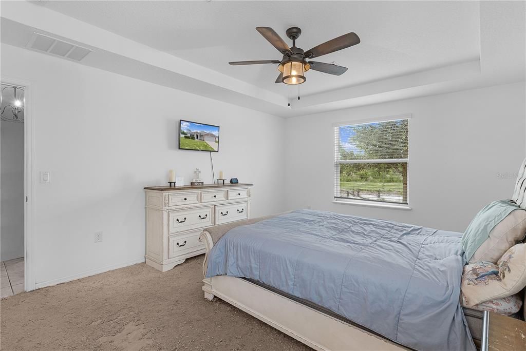 Active With Contract: $334,900 (3 beds, 2 baths, 1876 Square Feet)