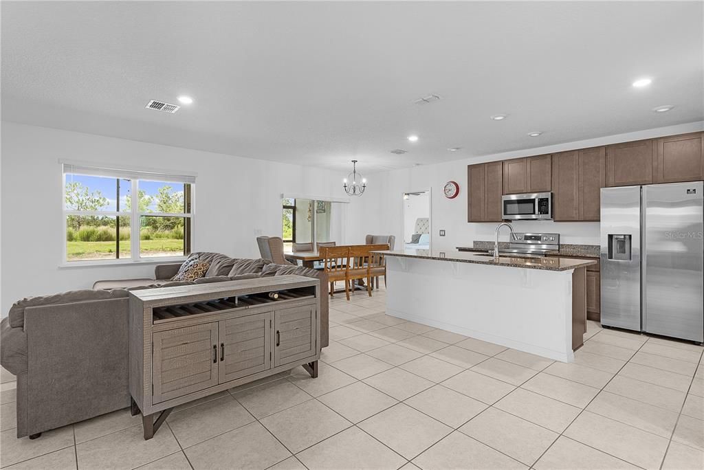 Active With Contract: $334,900 (3 beds, 2 baths, 1876 Square Feet)