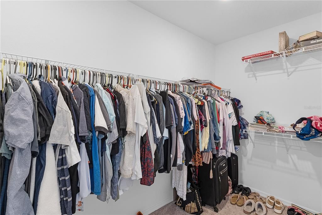 Active With Contract: $334,900 (3 beds, 2 baths, 1876 Square Feet)