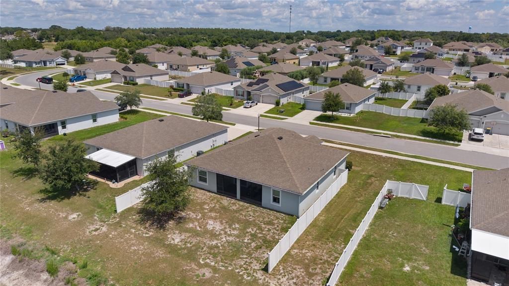 Active With Contract: $334,900 (3 beds, 2 baths, 1876 Square Feet)