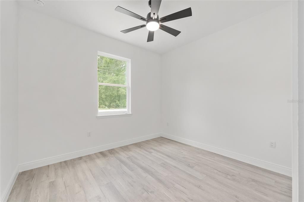 For Sale: $255,000 (3 beds, 2 baths, 1251 Square Feet)