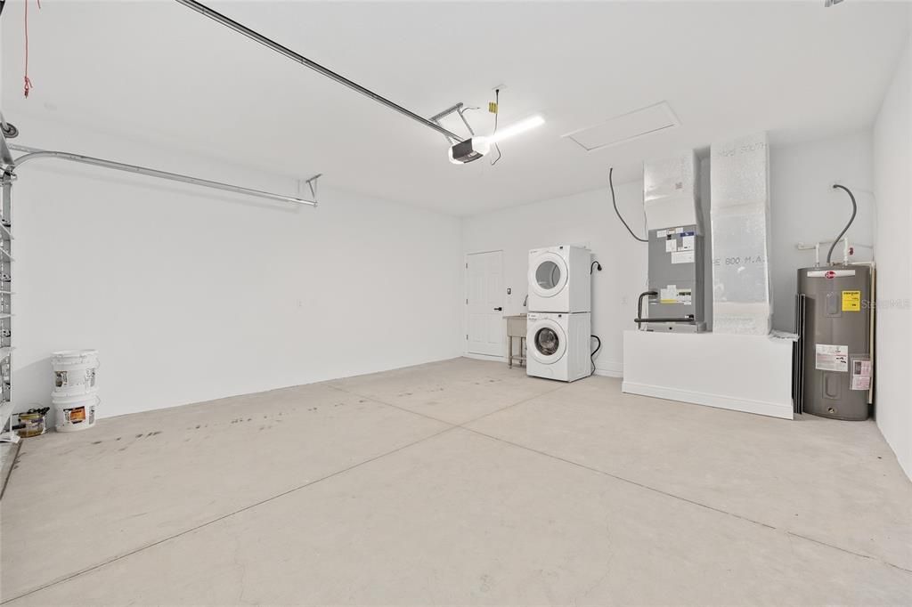 For Sale: $255,000 (3 beds, 2 baths, 1251 Square Feet)