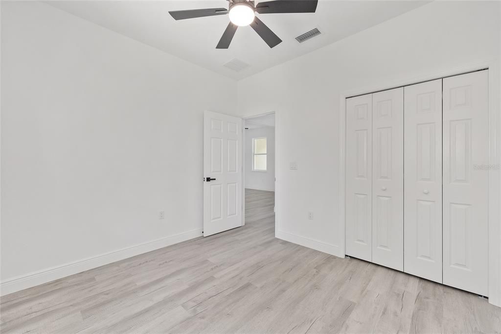 For Sale: $255,000 (3 beds, 2 baths, 1251 Square Feet)