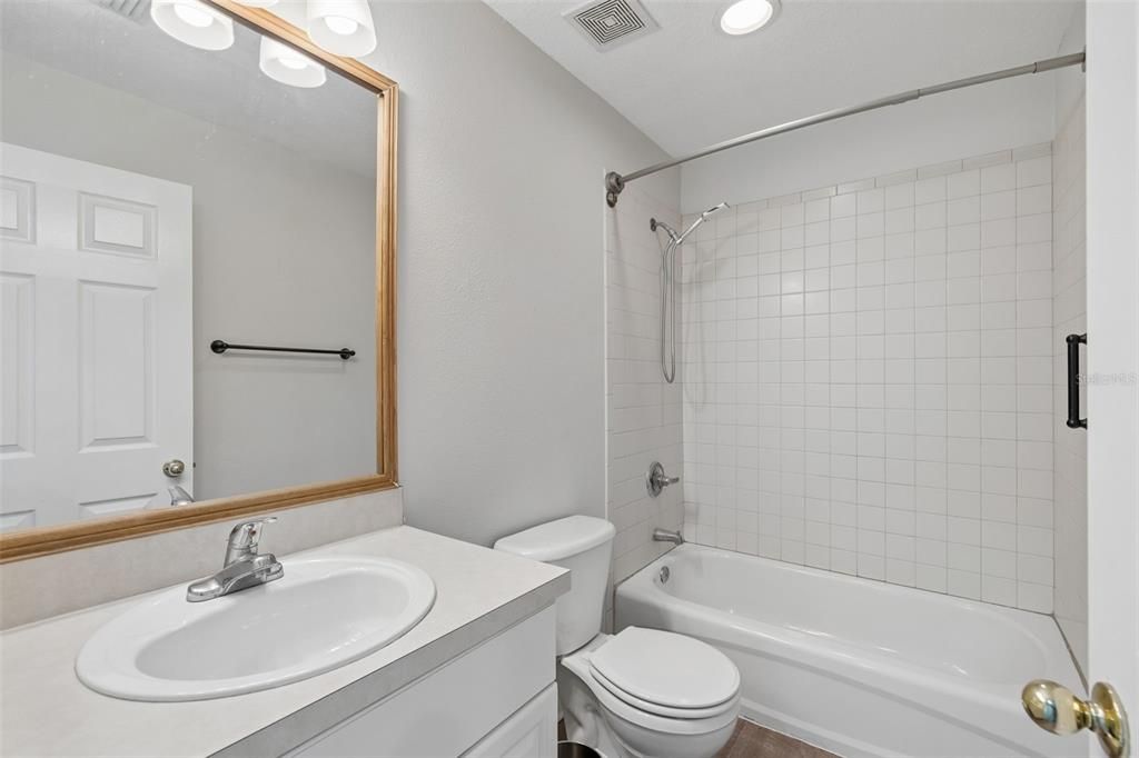 For Rent: $3,200 (3 beds, 2 baths, 1674 Square Feet)