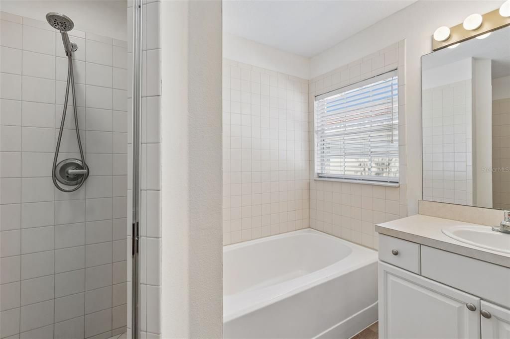 For Rent: $3,200 (3 beds, 2 baths, 1674 Square Feet)
