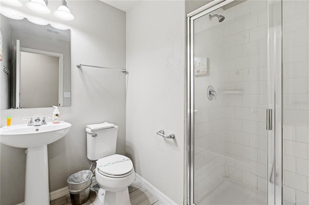В аренду: $2,600 (4 спален, 3 ванн, 1649 Квадратных фут)