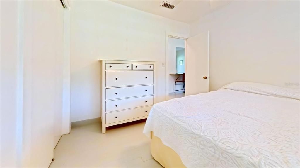 For Sale: $630,000 (3 beds, 2 baths, 1853 Square Feet)