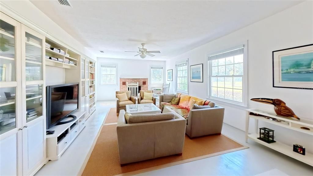 For Sale: $630,000 (3 beds, 2 baths, 1853 Square Feet)