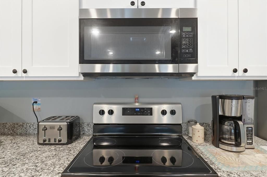 На продажу: $349,900 (4 спален, 2 ванн, 1520 Квадратных фут)
