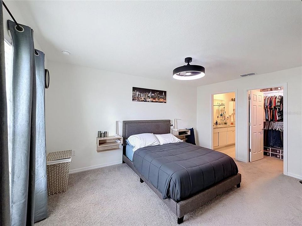 В аренду: $1,795 (3 спален, 2 ванн, 1282 Квадратных фут)