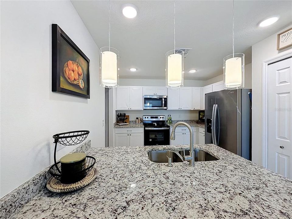 В аренду: $1,795 (3 спален, 2 ванн, 1282 Квадратных фут)