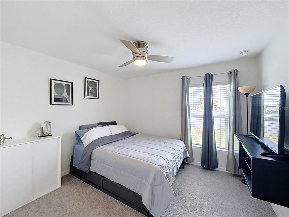 В аренду: $1,795 (3 спален, 2 ванн, 1282 Квадратных фут)