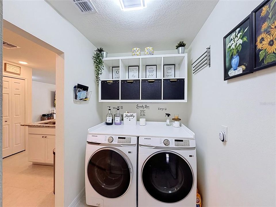 В аренду: $1,795 (3 спален, 2 ванн, 1282 Квадратных фут)