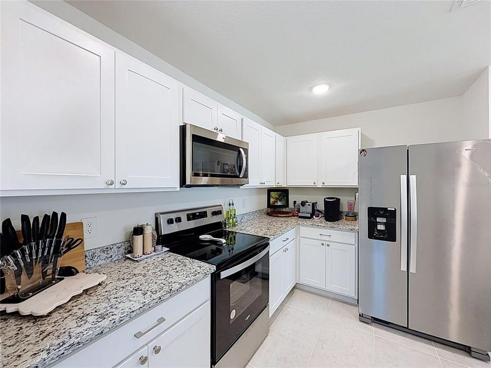 В аренду: $1,795 (3 спален, 2 ванн, 1282 Квадратных фут)