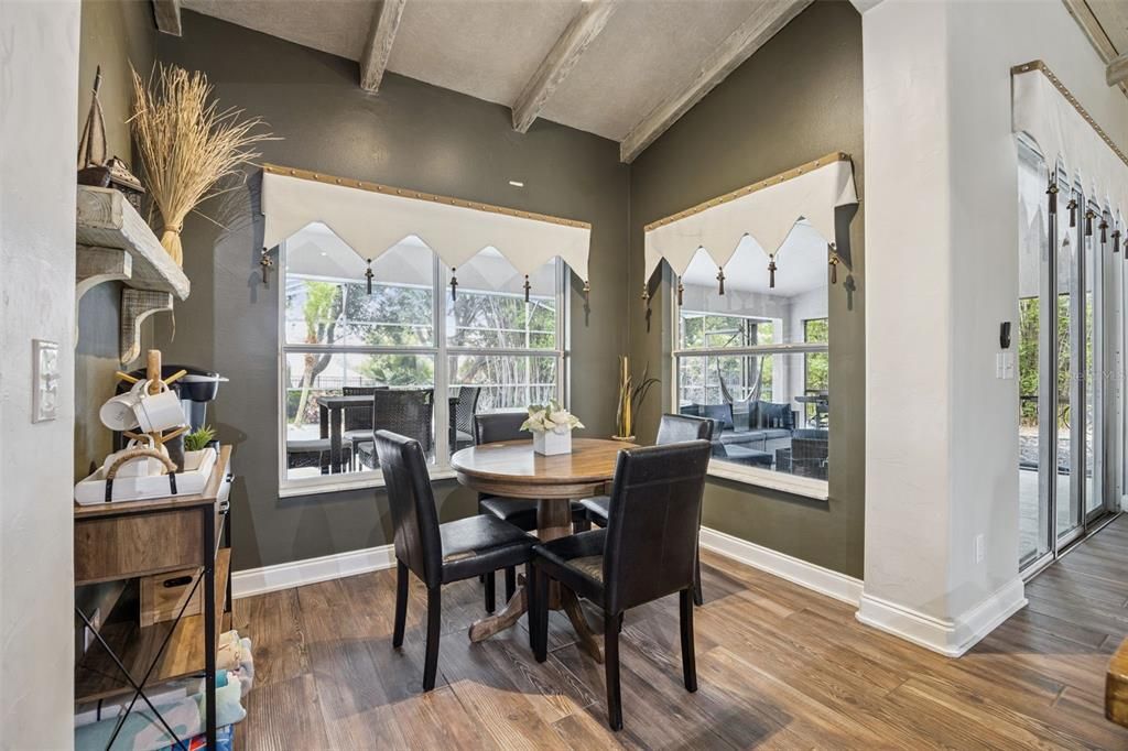 For Sale: $549,000 (3 beds, 2 baths, 1914 Square Feet)