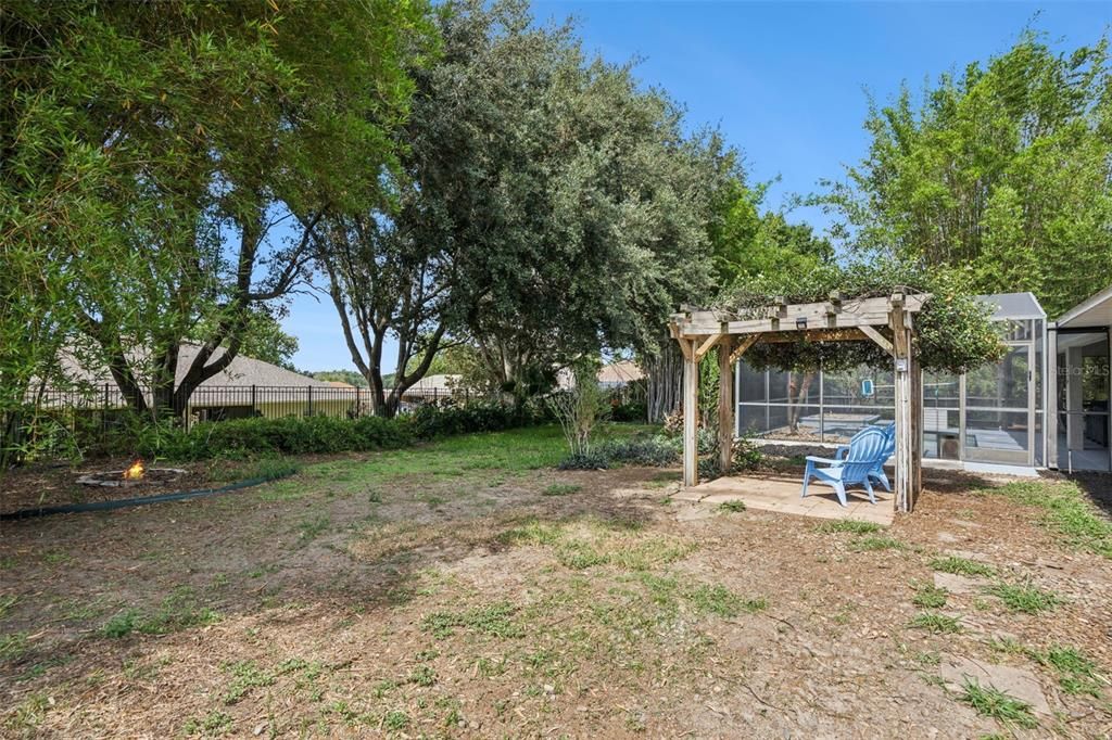 For Sale: $549,000 (3 beds, 2 baths, 1914 Square Feet)