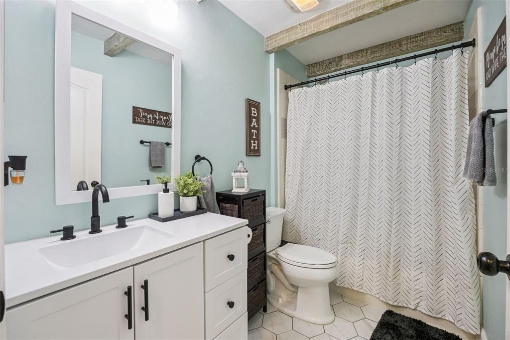 For Sale: $549,000 (3 beds, 2 baths, 1914 Square Feet)