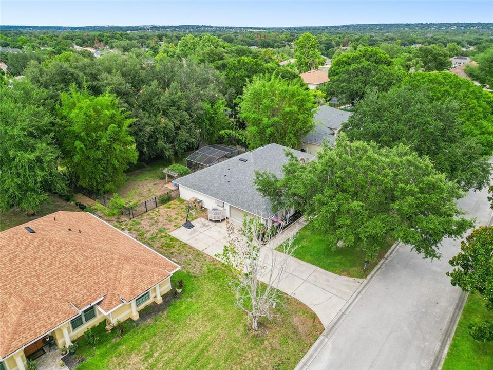 For Sale: $549,000 (3 beds, 2 baths, 1914 Square Feet)