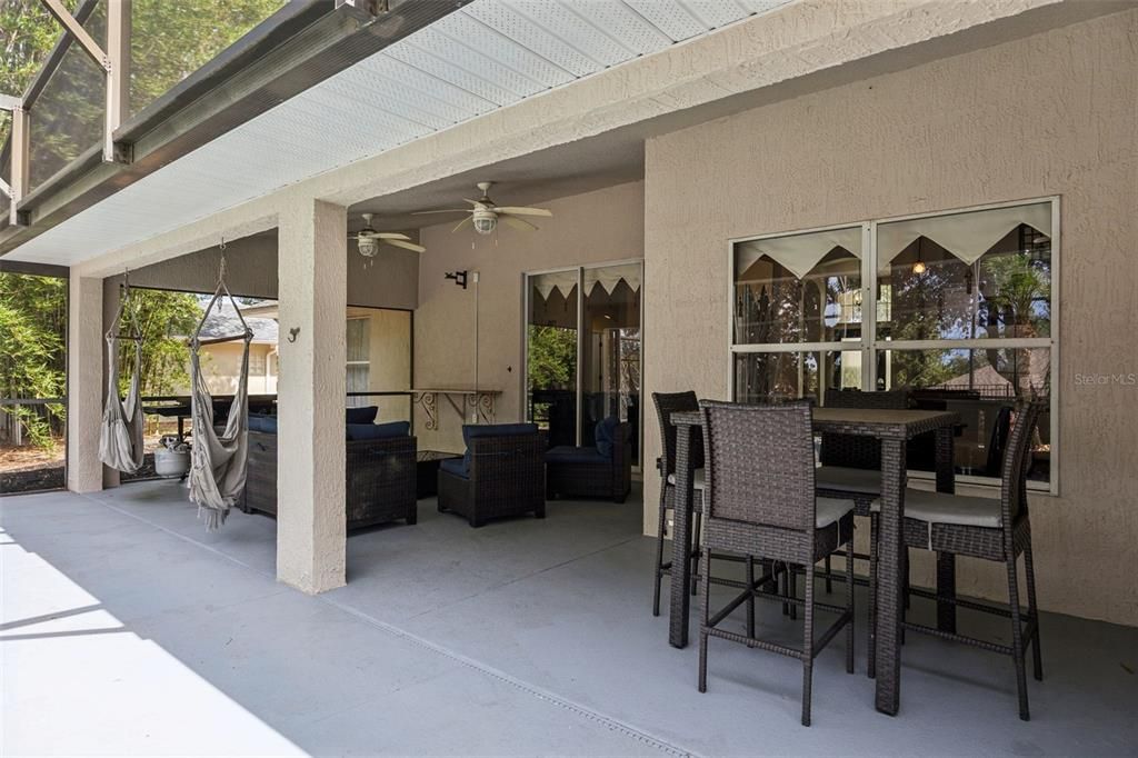 For Sale: $549,000 (3 beds, 2 baths, 1914 Square Feet)