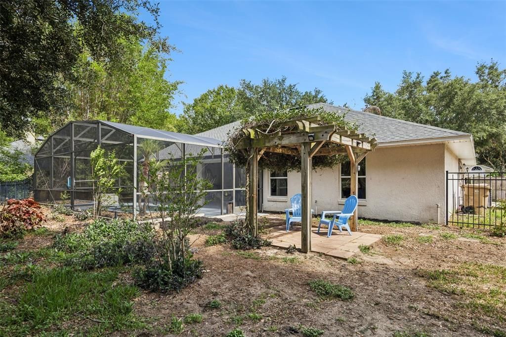 For Sale: $549,000 (3 beds, 2 baths, 1914 Square Feet)