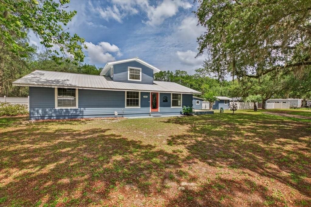 For Sale: $393,500 (3 beds, 2 baths, 1692 Square Feet)