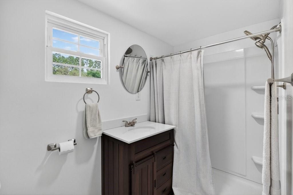 For Sale: $393,500 (3 beds, 2 baths, 1692 Square Feet)