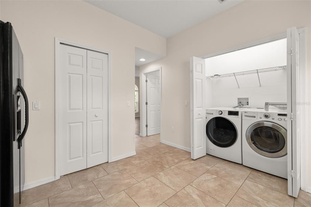For Sale: $410,000 (4 beds, 2 baths, 1628 Square Feet)