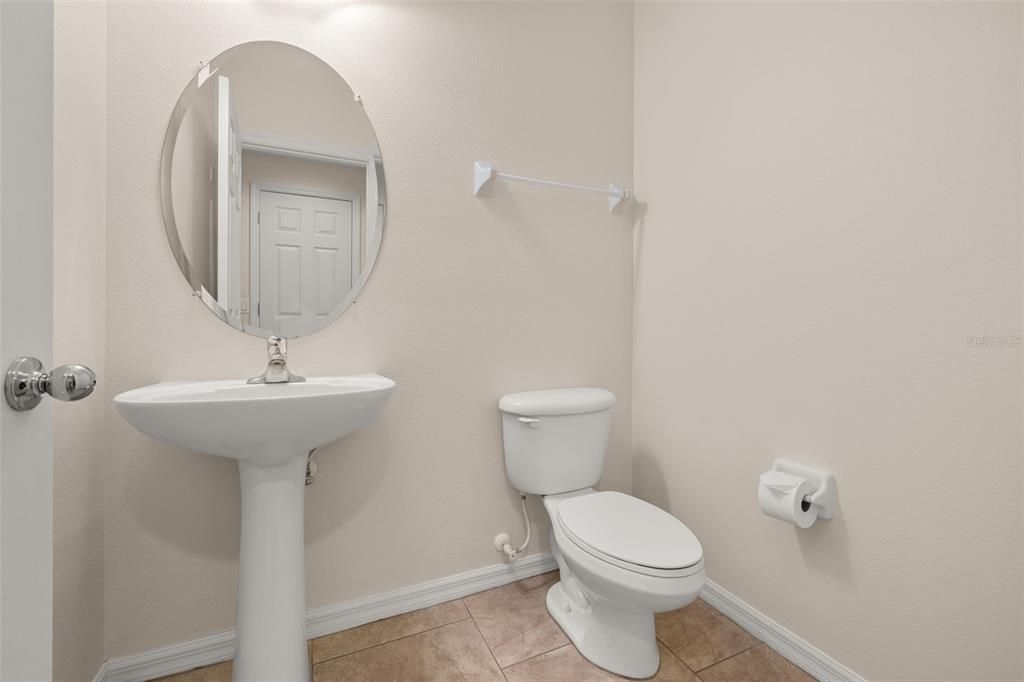 For Sale: $410,000 (4 beds, 2 baths, 1628 Square Feet)