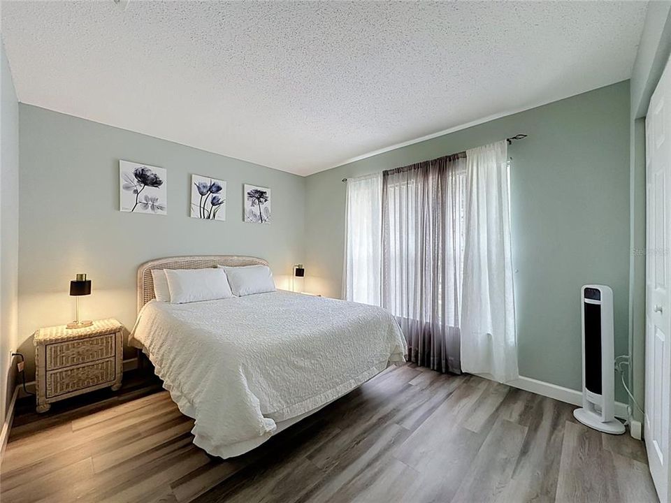 En Venta: $320,000 (3 camas, 2 baños, 1142 Pies cuadrados)
