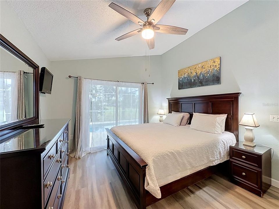 En Venta: $320,000 (3 camas, 2 baños, 1142 Pies cuadrados)