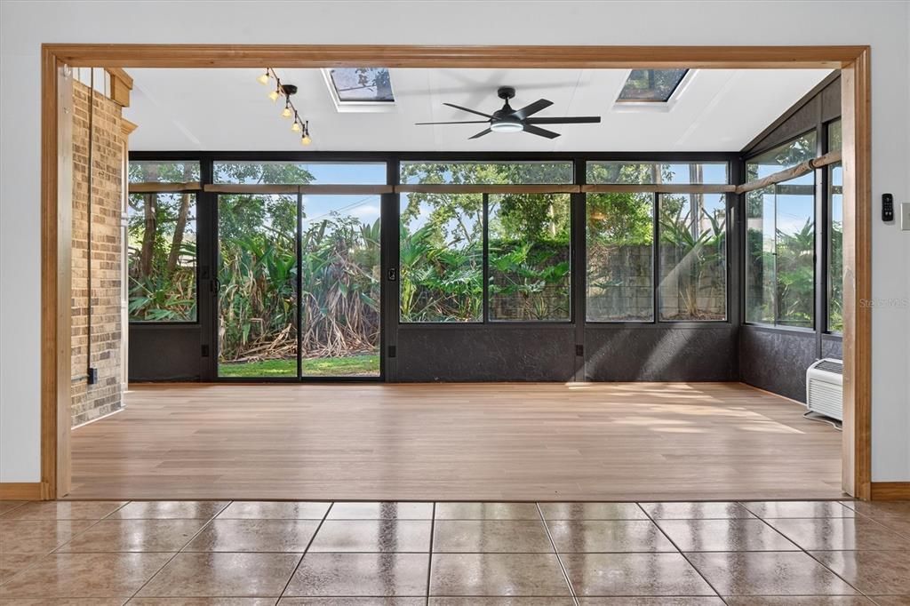 Activo con contrato: $269,000 (3 camas, 2 baños, 1817 Pies cuadrados)