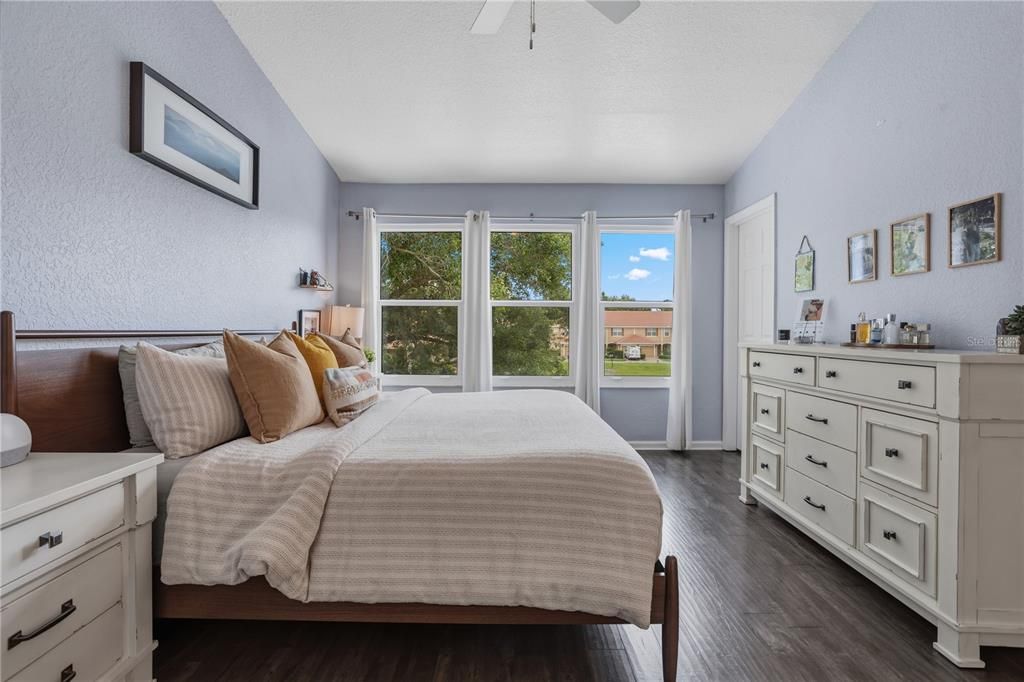 For Sale: $290,000 (2 beds, 2 baths, 1546 Square Feet)