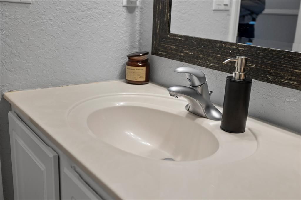For Sale: $290,000 (2 beds, 2 baths, 1546 Square Feet)