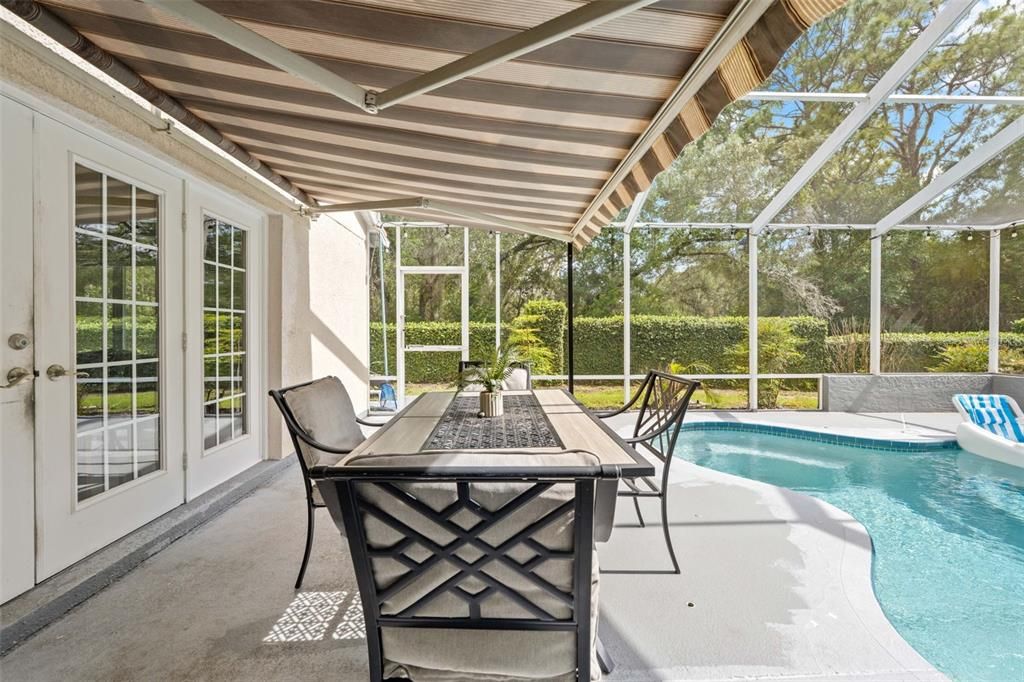 For Sale: $399,999 (3 beds, 2 baths, 2376 Square Feet)
