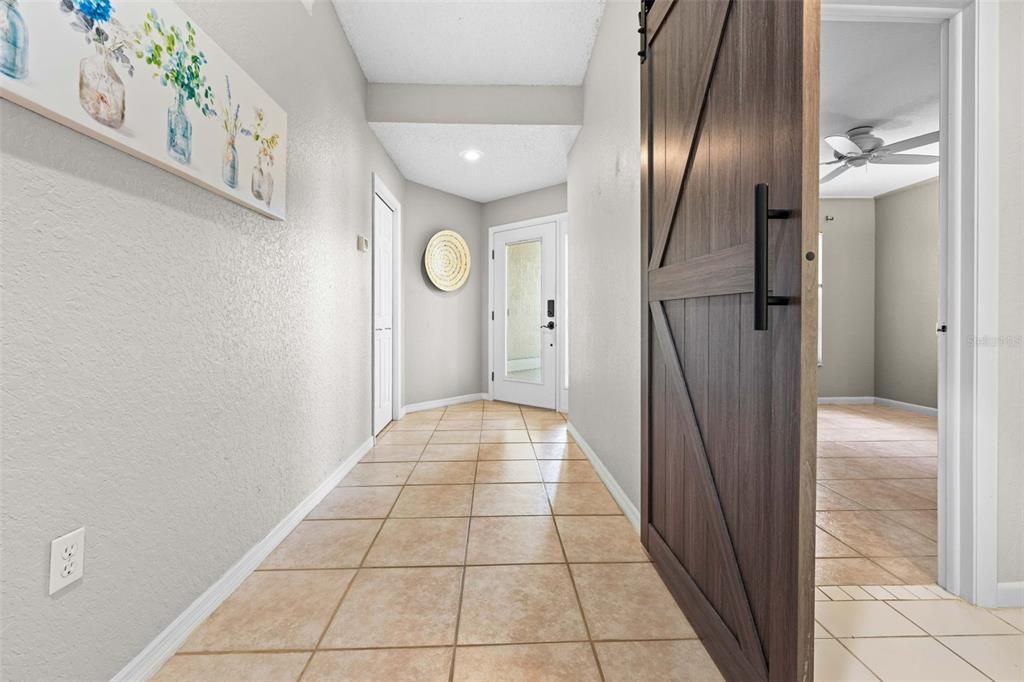 For Sale: $399,999 (3 beds, 2 baths, 2376 Square Feet)